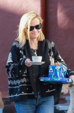 REENE WITHERSPOON Leaves Brentwood Country Mart 02/05/2020