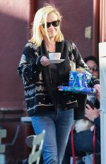 REENE WITHERSPOON Leaves Brentwood Country Mart 02/05/2020
