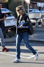 REESE WITHERSPOON at Brentwood Country Mart 02/05/2020