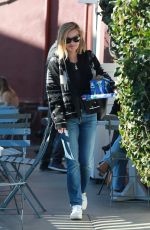 REESE WITHERSPOON at Brentwood Country Mart 02/05/2020