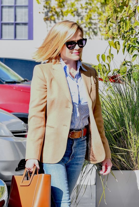 REESE WITHERSPOON Heading to Her Office in Brentwood 02/12/2020