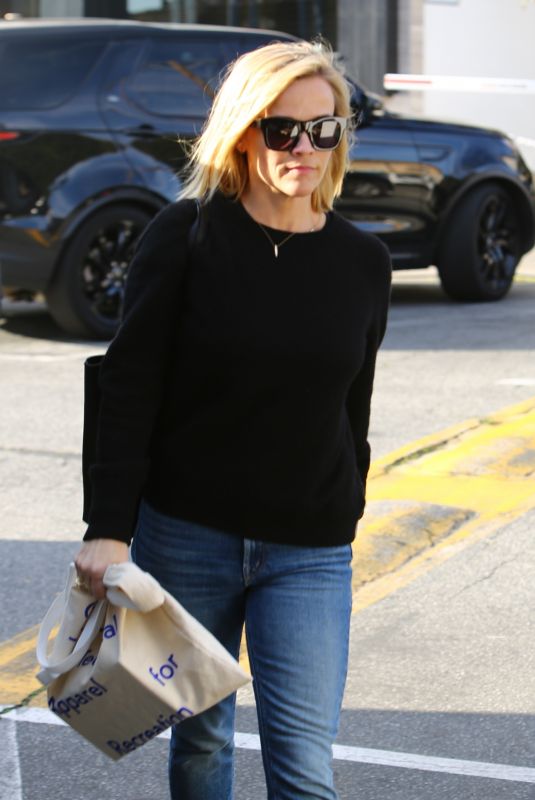 REESE WITHERSPOON Out Shopping in Brentwood 02/13/2020