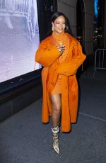 RIHANNA Arrives at Bergdorf Goodman to Introduce Her Fenty Collection in New York 02/07/2020