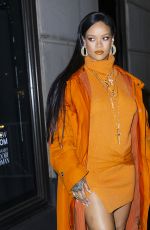 RIHANNA Arrives at Bergdorf Goodman to Introduce Her Fenty Collection in New York 02/07/2020