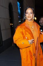 RIHANNA Arrives at Bergdorf Goodman to Introduce Her Fenty Collection in New York 02/07/2020