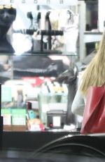SOFIA VERGARA Shopping at Beauty Collection in West Hollywood 02/12/2020