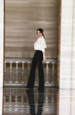 VICTORIA BECKHAM at Victoria Beckham Show at London Fashion Week 02/16/2020