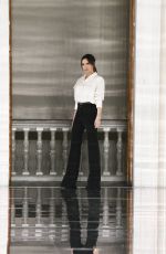 VICTORIA BECKHAM at Victoria Beckham Show at London Fashion Week 02/16/2020