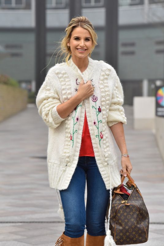 VOGUE WILLIAMS Out with her Dog in London 02/06/2020