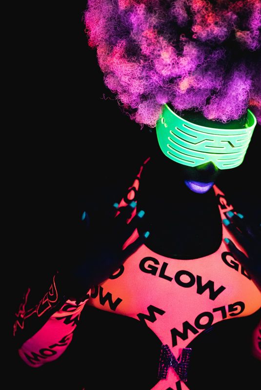 WWE - Naomi, Glow In The Dark Photoshoot