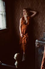 YAEL GROBGLAS for Italian Reve, February 2020