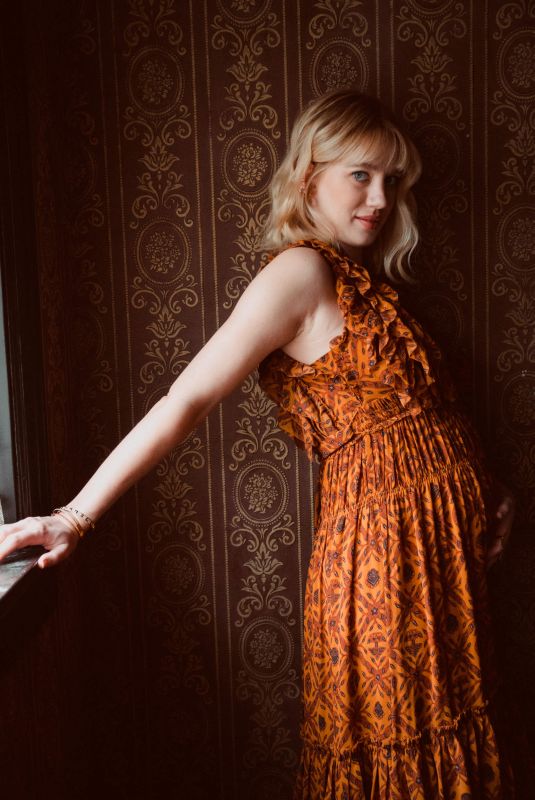 YAEL GROBGLAS for Italian Reve, February 2020