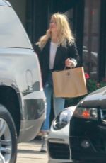 AMBER HEARD Shopping at American Rag Store in Los Angeles 03/06/2020