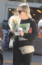 AMY POEHLER Buying Flowers Out in Beverly Hills 03/26/2020