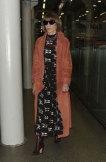 ANNA WINTOUR Arrives Back in London 03/04/2020