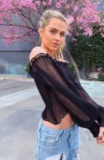 ANNE WINTERS - Instagram Photos 03/02/2020