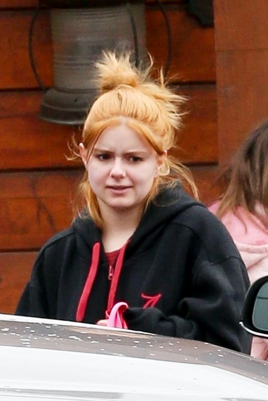 ARIEL WINTER Makeup Free at a Vet