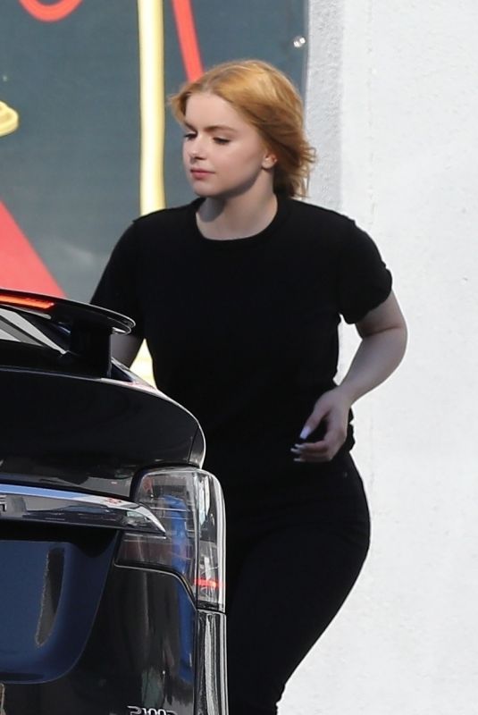 ARIEL WINTER Picking Up Camera Equipment from a Studio in Los Angeles 03/30/2020