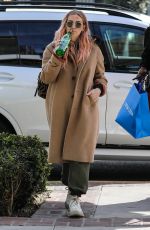 ASHLEE SIMPSON Shopping at Cotton Citizen in West Hollywood 03/09/2020