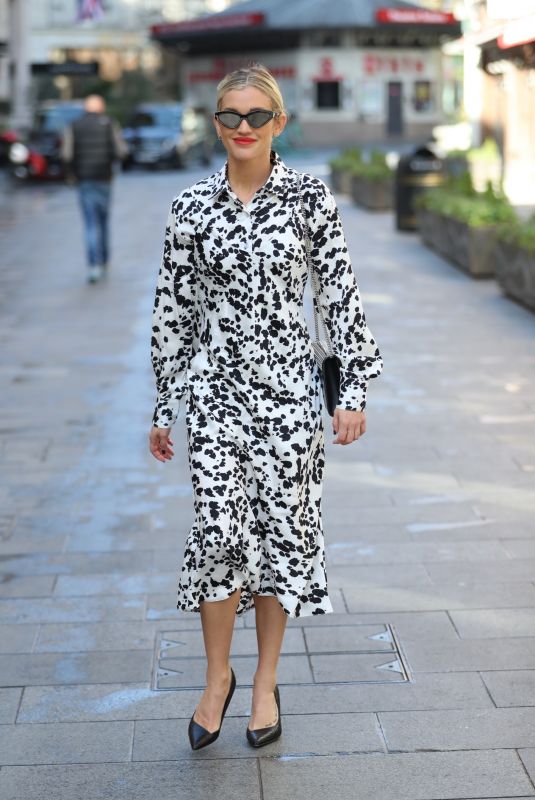 ASHLEY ROBERTS Leaves Heart Radio in London 03/23/2020