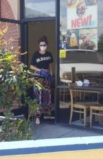 BLANCA BLANCO Wears Mask While Going for Takeout Pizza 03/21/2020