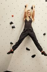 CARRIE UNDERWOOD in Women