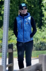 COURTNEY THORNE-SMITH Out Hikinig in Brentwood 03/27/2020