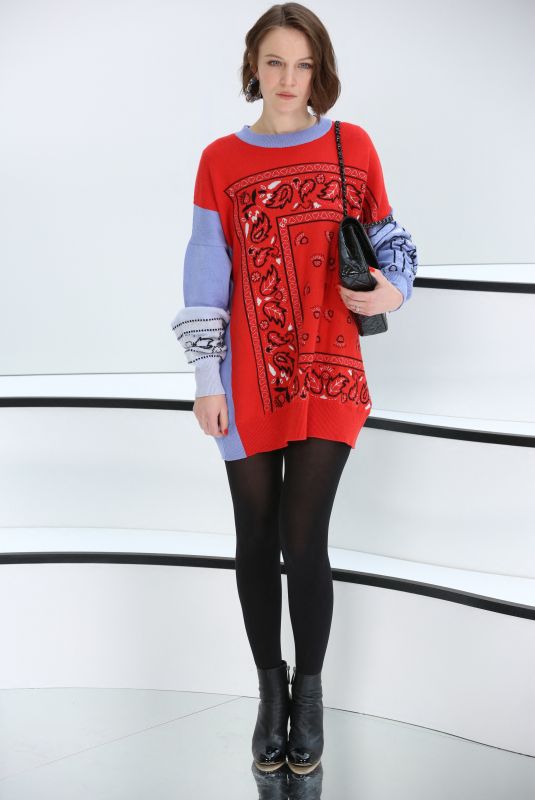 DIANE ROUXEL at Chanel Show at Paris Fashion Week 03/03/2020