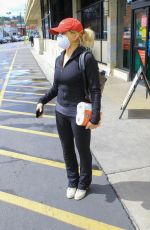 DONNA D