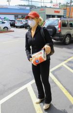 DONNA D