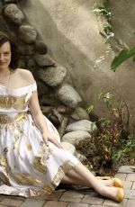 ELISABETH MOSS for Vvenice Magazine, September 2009