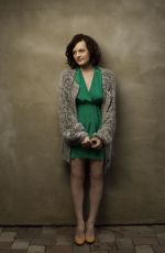 ELISABETH MOSS for Vvenice Magazine, September 2009