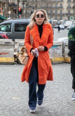 FLORENCE PUGH Out and About in Paris 03/04/2020