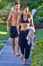 GEORGIA FOWLER and Nathan Dalah Have a Break from Coronavirus Isolation in Bondi 03/18/2020