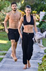 GEORGIA FOWLER and Nathan Dalah Have a Break from Coronavirus Isolation in Bondi 03/18/2020