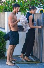 GEORGIA FOWLER and Nathan Dalah Have a Break from Coronavirus Isolation in Bondi 03/18/2020