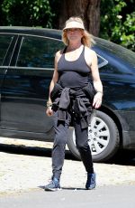 GOLDIE HAWN and Boston Russell Out in Los Angeles 03/27/2020