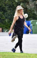 GOLDIE HAWN Out and About in Brentwood 03/25/2020