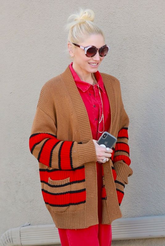 GWEN STEFANI Out in Los Angeles 03/06/2020