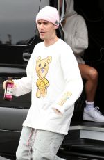 HAILEY and Justin BIEBER at Super Clean Car Wash in Los Angeles 03/13/2020