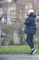 HOLLY WILLOGHBY Out and About in London 03/07/2020
