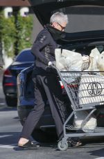JAMIE LEE CURTIS Out Shopping in Pacific Palisades 03/26/2020