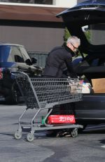 JAMIE LEE CURTIS Out Shopping in Pacific Palisades 03/26/2020