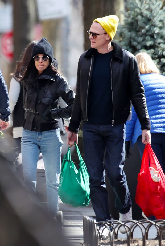 JENNIFER CONNELLY and Paul Bettany Out Shopping in New York 03/10/2020