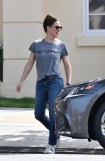 JENNIFER GARNER in Jeans Out in Brentwood 03/06/2020