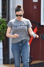 JENNIFER GARNER in Jeans Out in Brentwood 03/06/2020