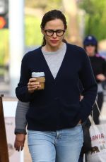 JENNIFER GARNER Out and About in Brentwood 03/11/2020