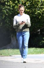 JENNIFER GARNER Out and About in Pacific Palisades 03/18/2020