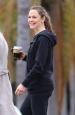 JENNIFER GARNER Out and About in Santa Monica 03/09/2020