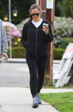 JENNIFER GARNER Out and About in Santa Monica 03/09/2020